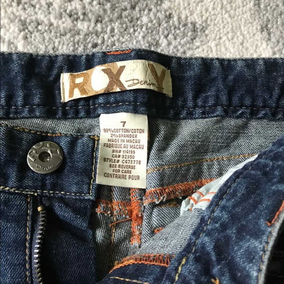 Roxy Jean Capri - Picture 4 of 6